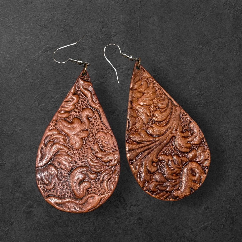 Handcrafted‎ Teardrop Leather Earrings